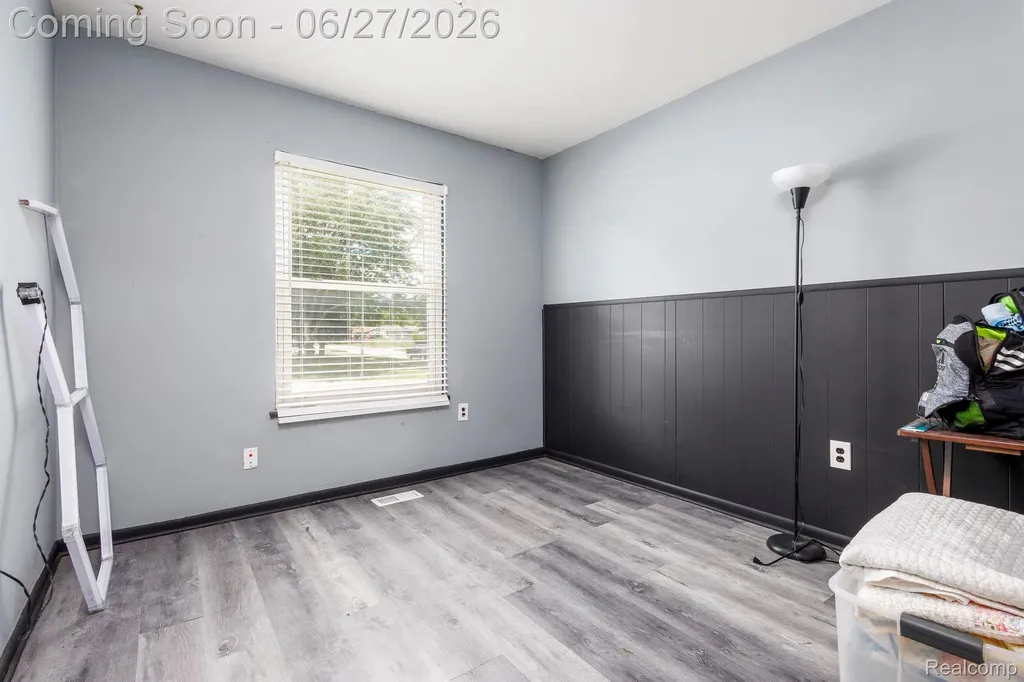 15212 Orchard Court Romulus City MI 48174