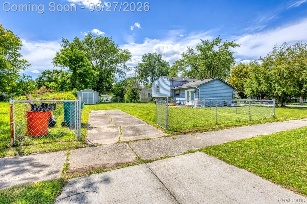 15212 Orchard Court Romulus City MI 48174