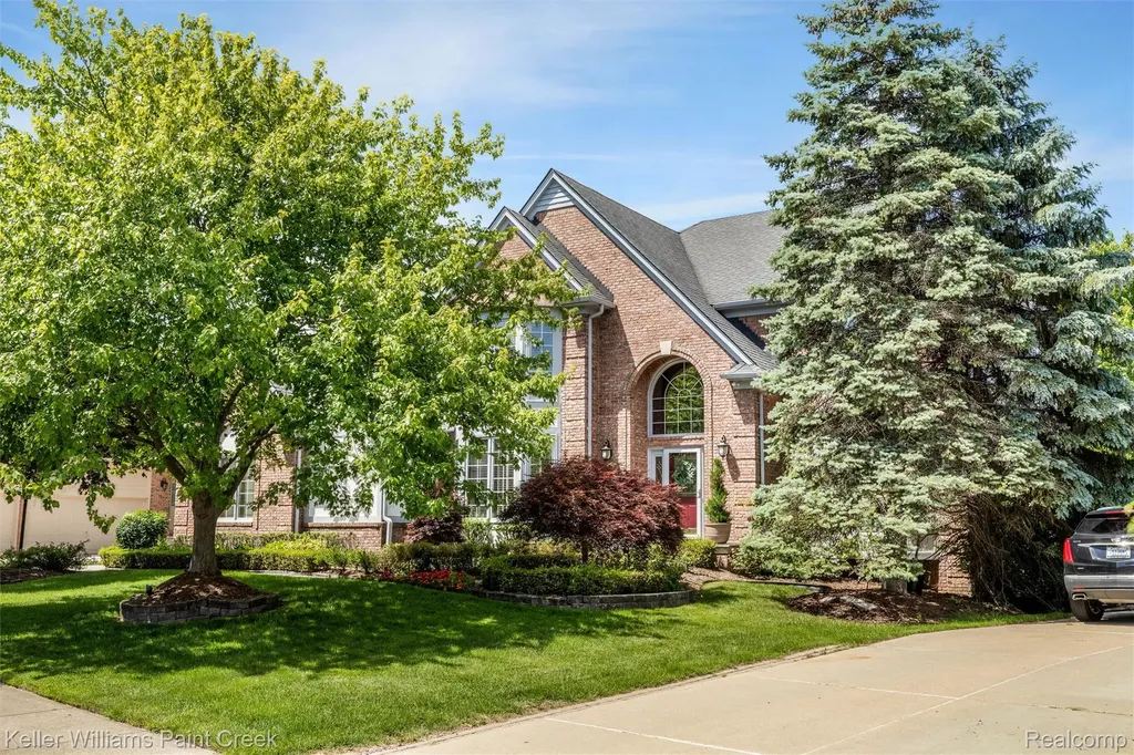 2036 Hickory Trail Drive Rochester Hills City MI 48309