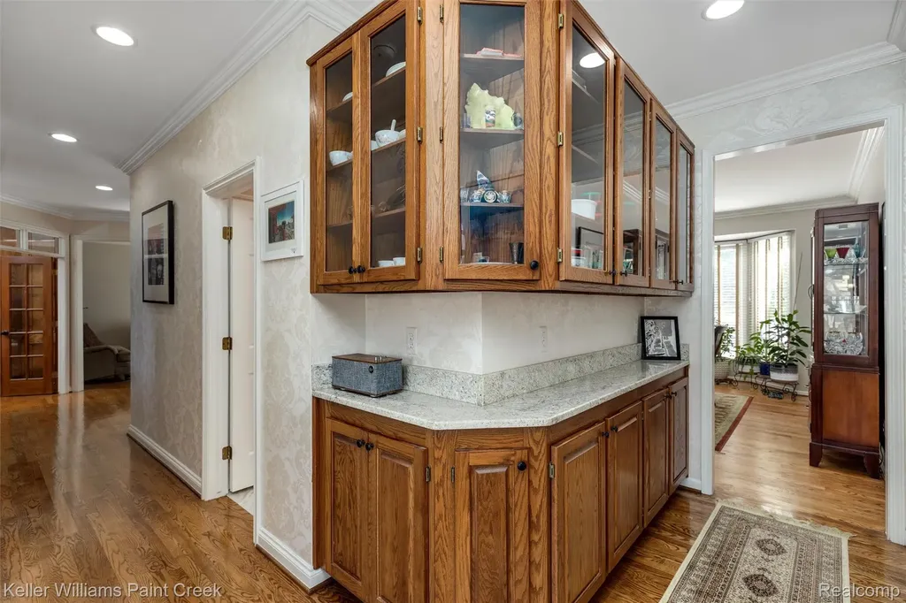 2036 Hickory Trail Drive Rochester Hills City MI 48309