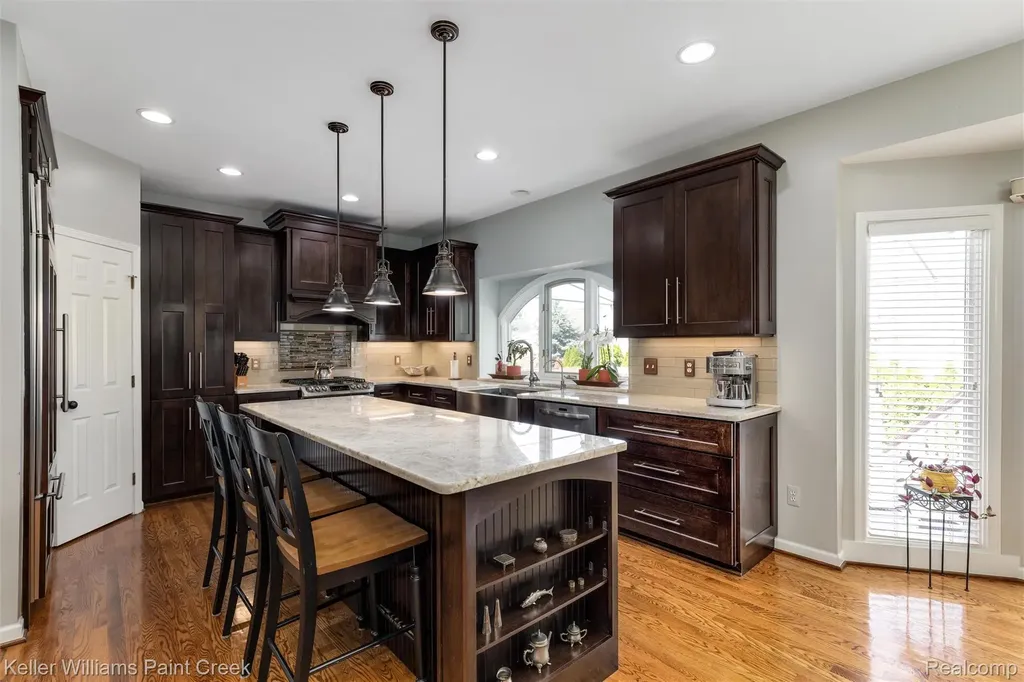 2036 Hickory Trail Drive Rochester Hills City MI 48309