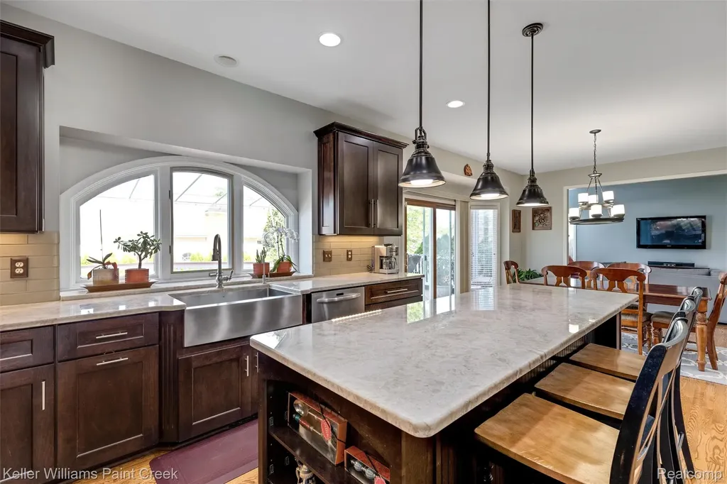2036 Hickory Trail Drive Rochester Hills City MI 48309