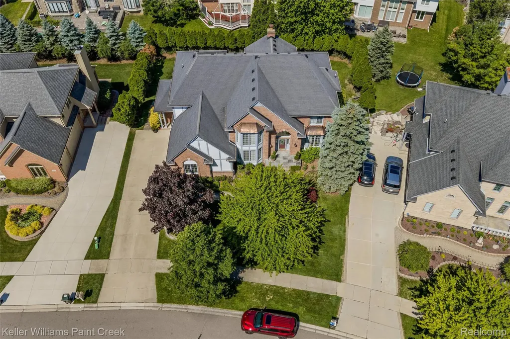 2036 Hickory Trail Drive Rochester Hills City MI 48309