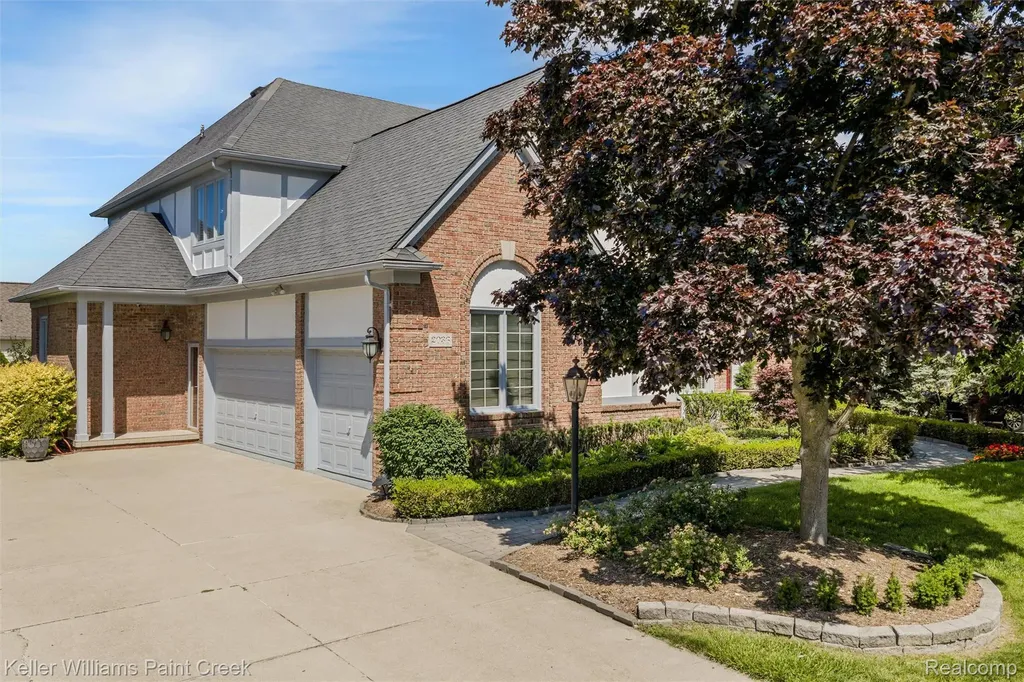 2036 Hickory Trail Drive Rochester Hills City MI 48309