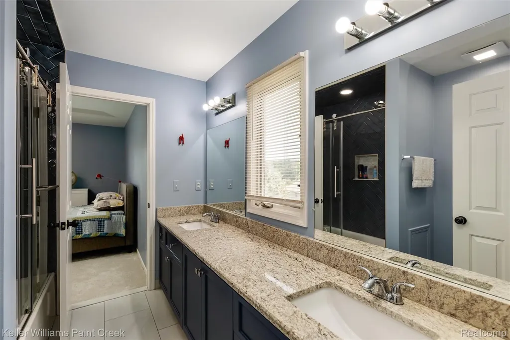 2036 Hickory Trail Drive Rochester Hills City MI 48309