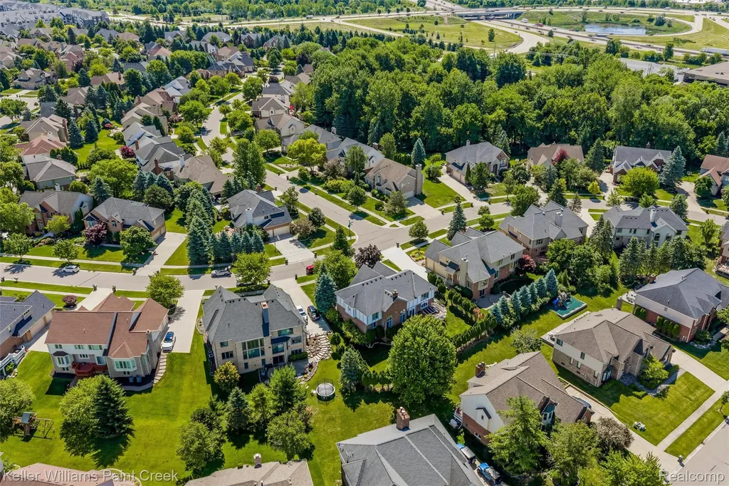2036 Hickory Trail Drive Rochester Hills City MI 48309