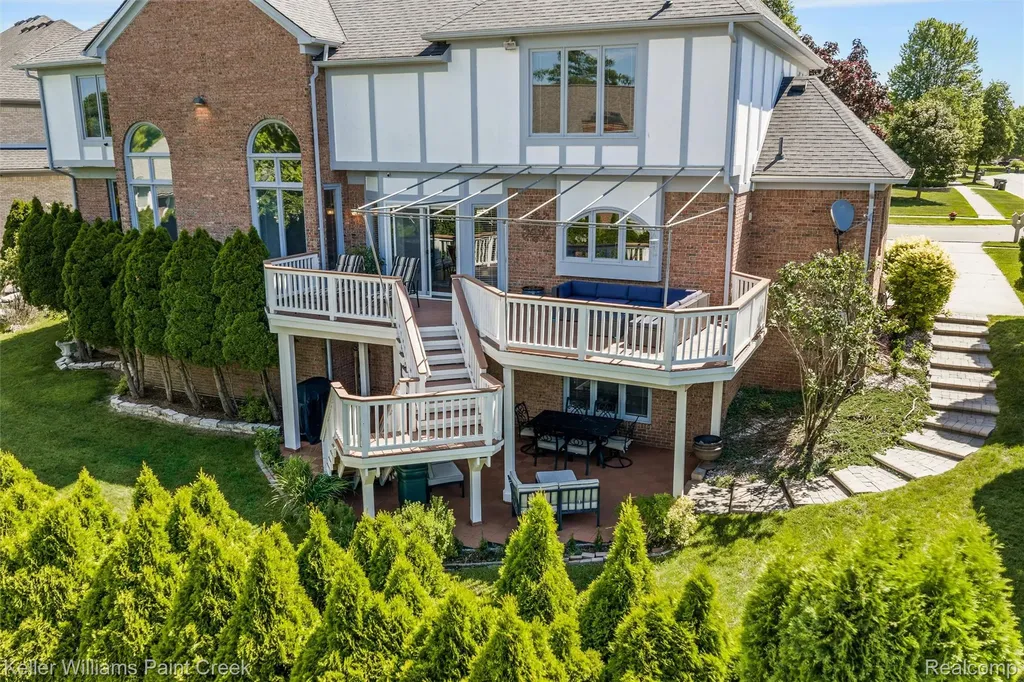 2036 Hickory Trail Drive Rochester Hills City MI 48309