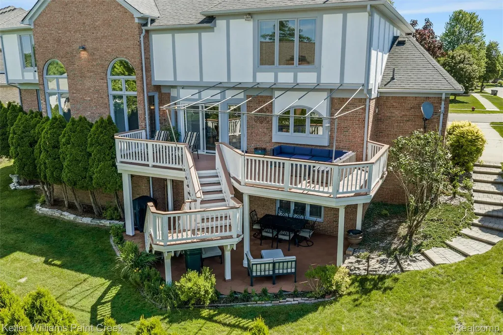 2036 Hickory Trail Drive Rochester Hills City MI 48309