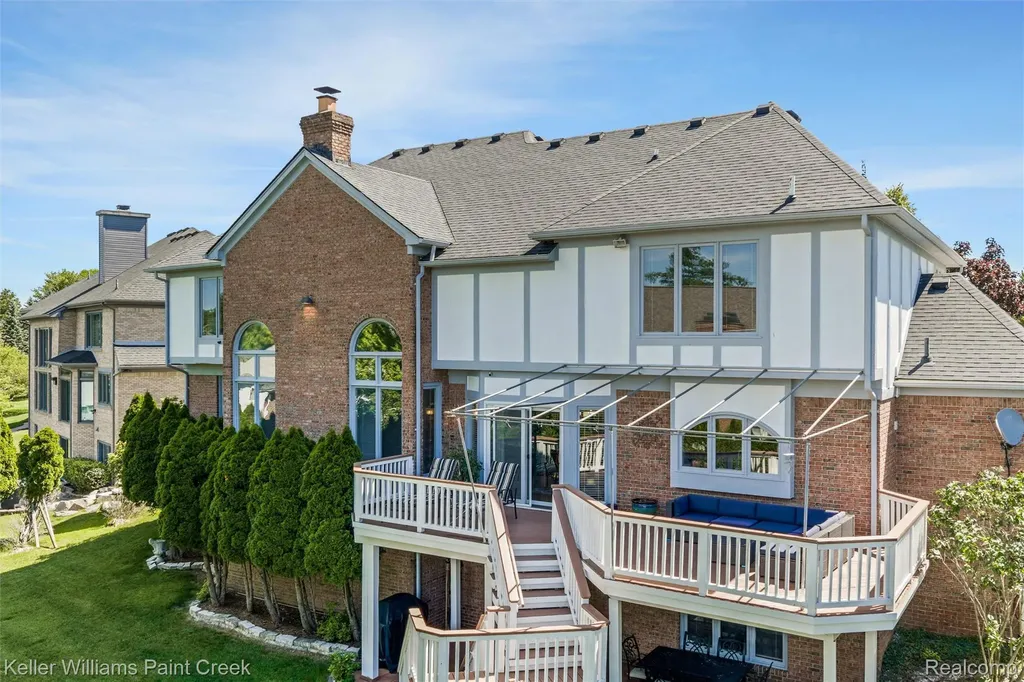 2036 Hickory Trail Drive Rochester Hills City MI 48309