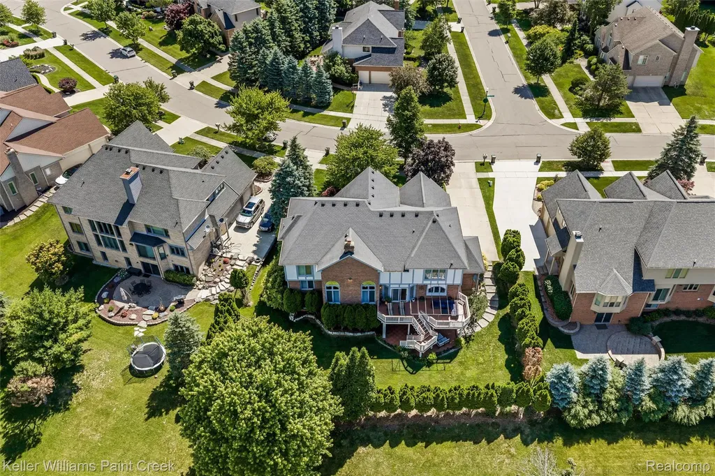 2036 Hickory Trail Drive Rochester Hills City MI 48309