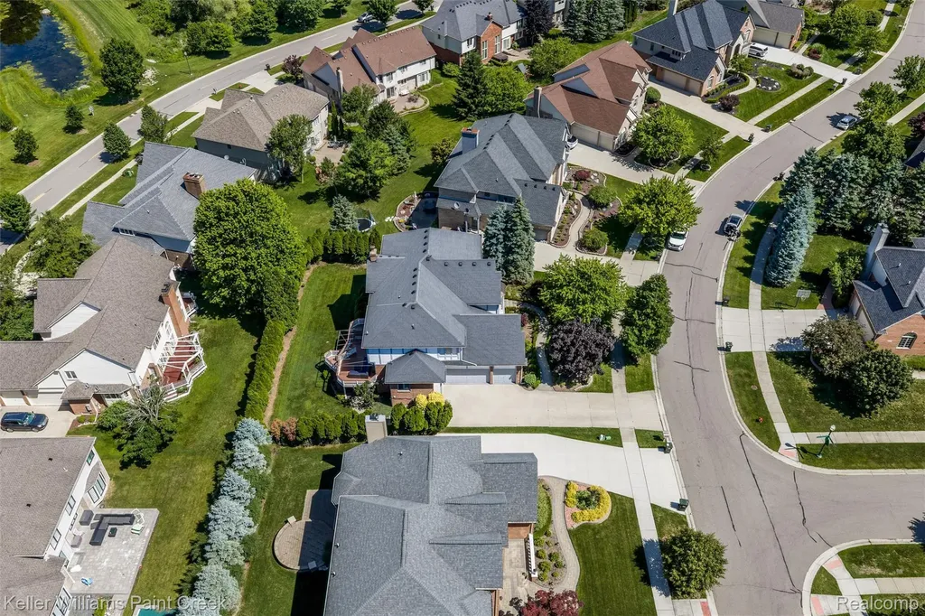 2036 Hickory Trail Drive Rochester Hills City MI 48309