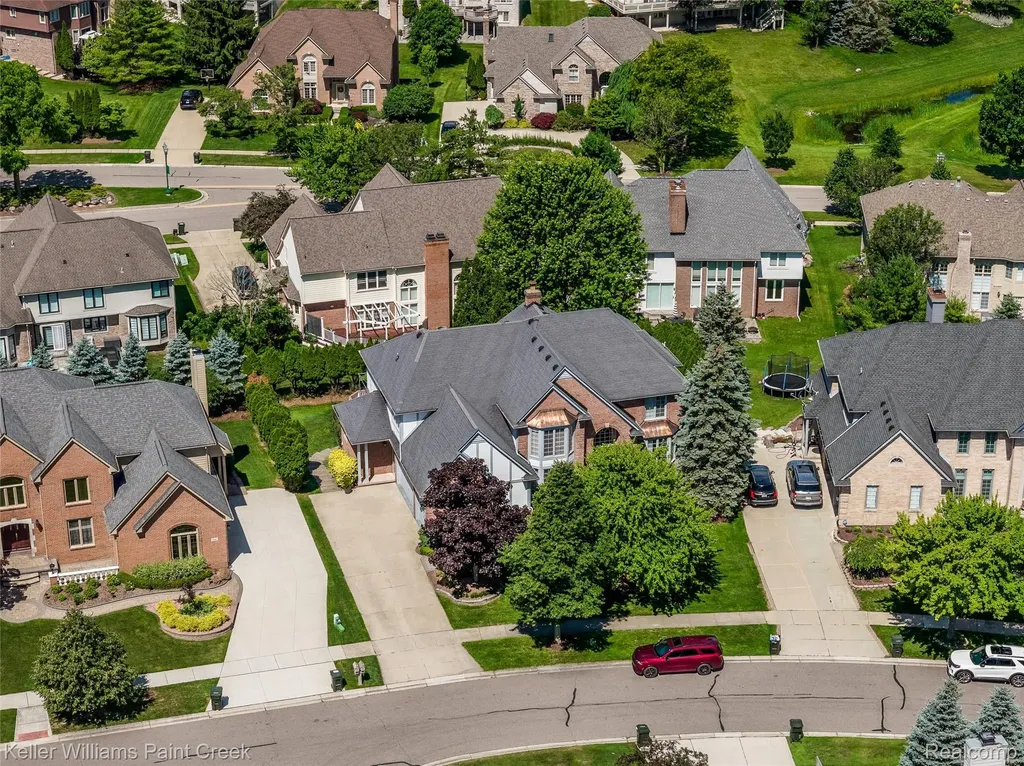 2036 Hickory Trail Drive Rochester Hills City MI 48309