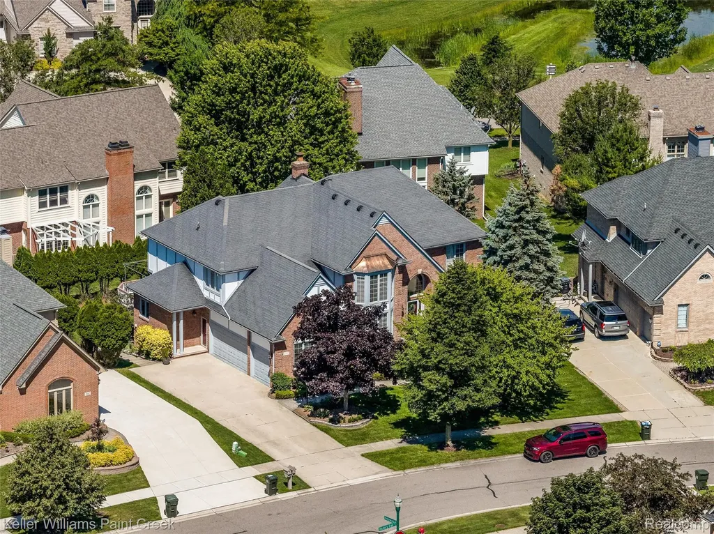 2036 Hickory Trail Drive Rochester Hills City MI 48309