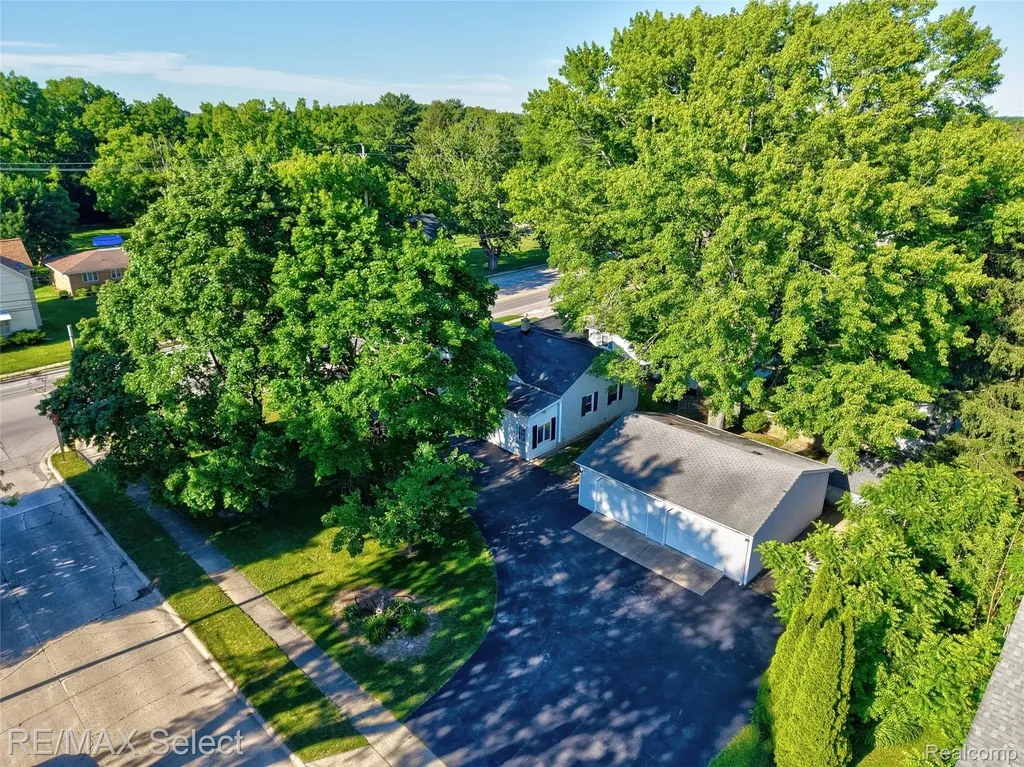 406 E Vienna Street Clio City MI 48420