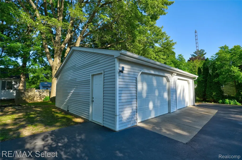 406 E Vienna Street Clio City MI 48420