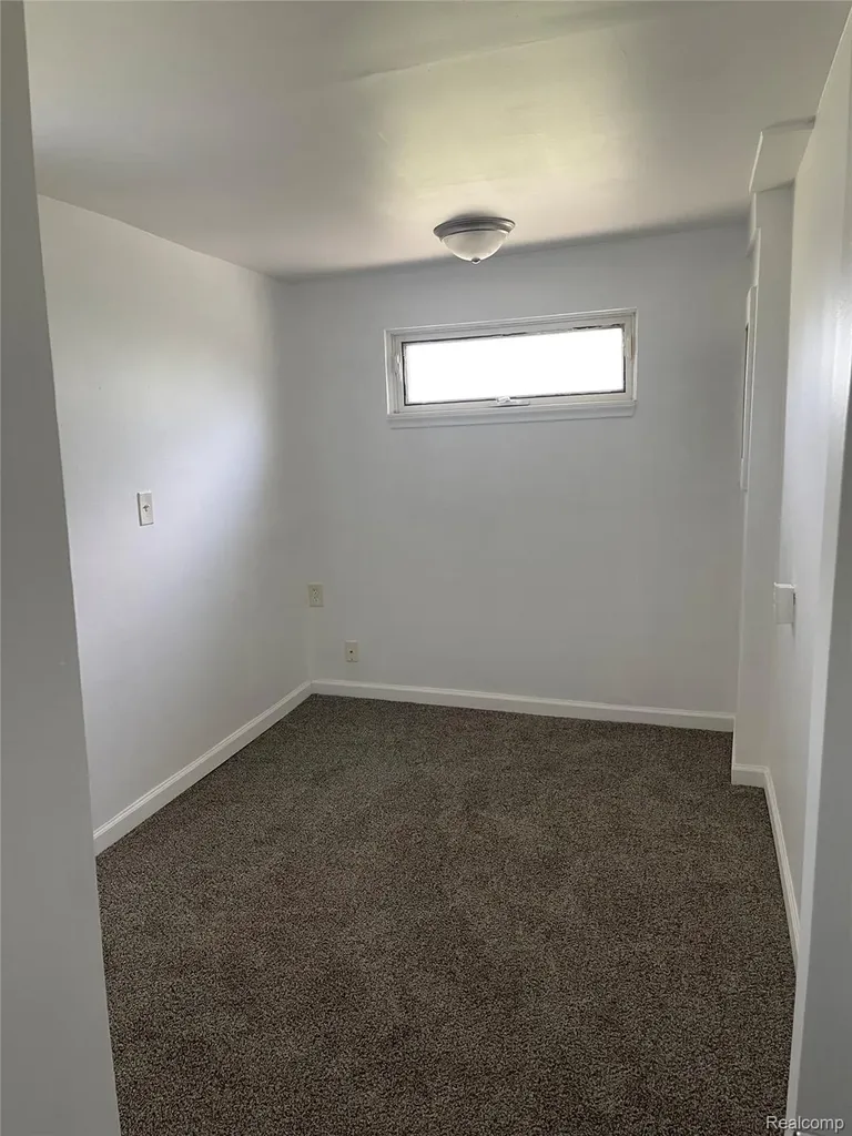 1093 Meadowlawn Drive Pontiac City MI 48340