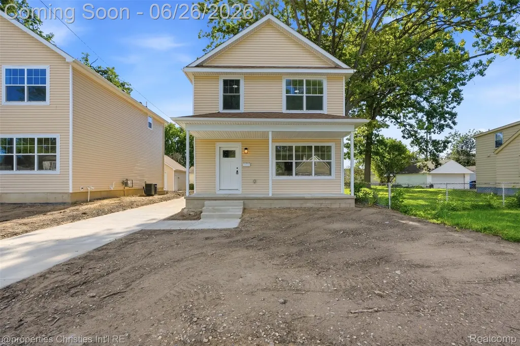 27824 Groveland Street Madison Heights City MI 48071