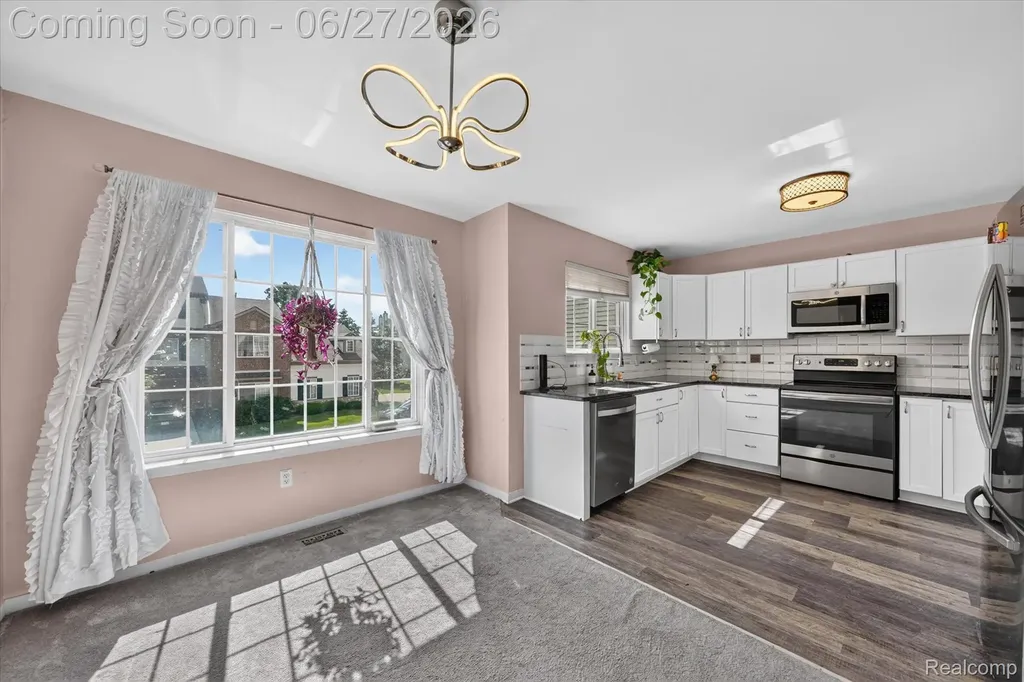 217 Oak Ridge Drive Pontiac City MI 48341