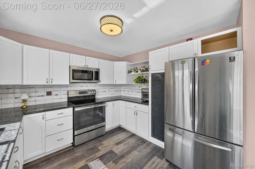 217 Oak Ridge Drive Pontiac City MI 48341