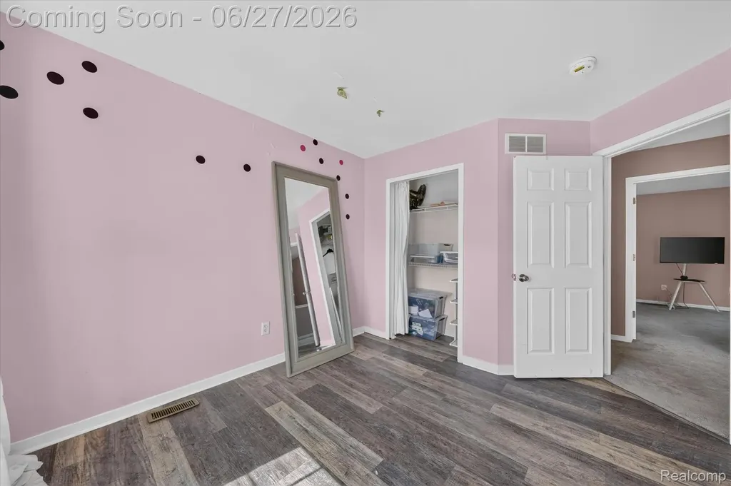 217 Oak Ridge Drive Pontiac City MI 48341