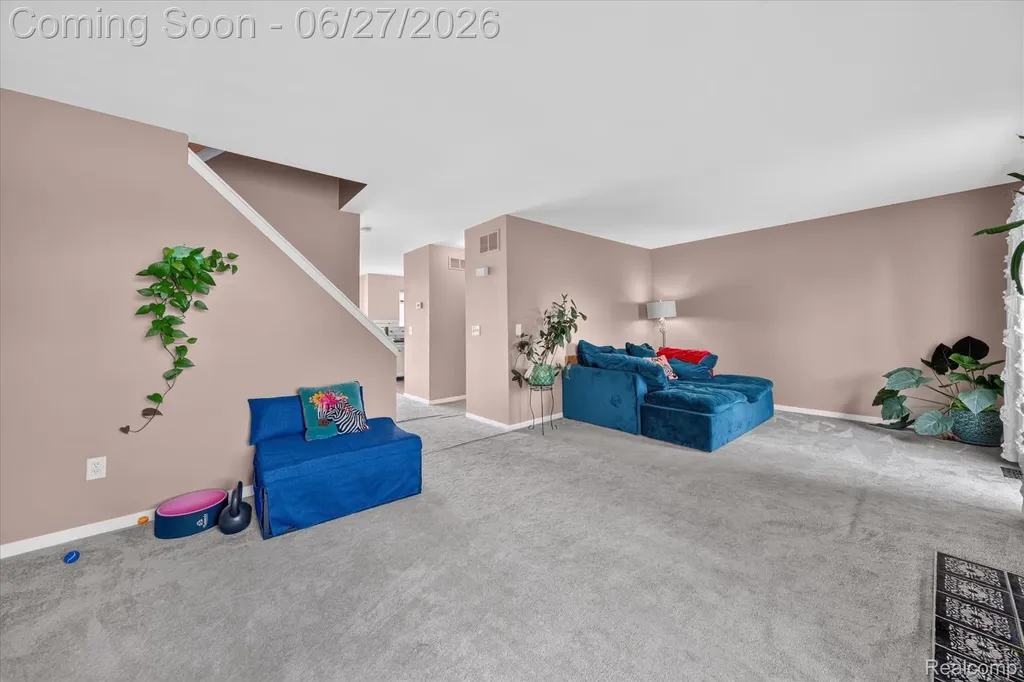 217 Oak Ridge Drive Pontiac City MI 48341