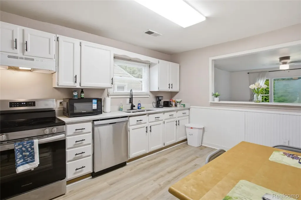 1660 N Sheldon Road Canton Charter Township MI 48187