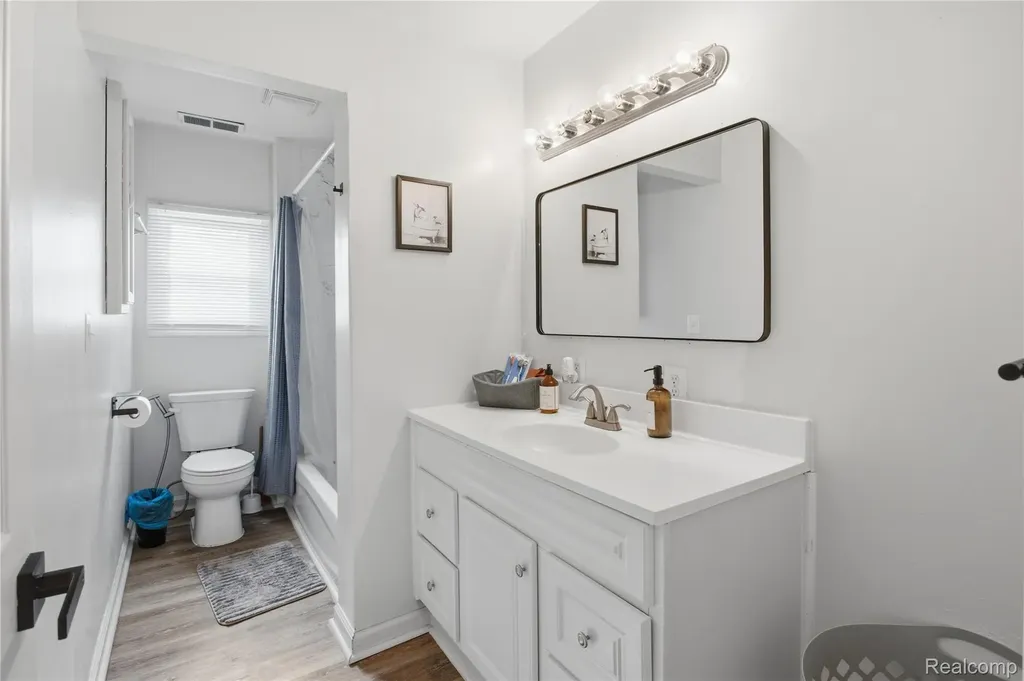 1660 N Sheldon Road Canton Charter Township MI 48187