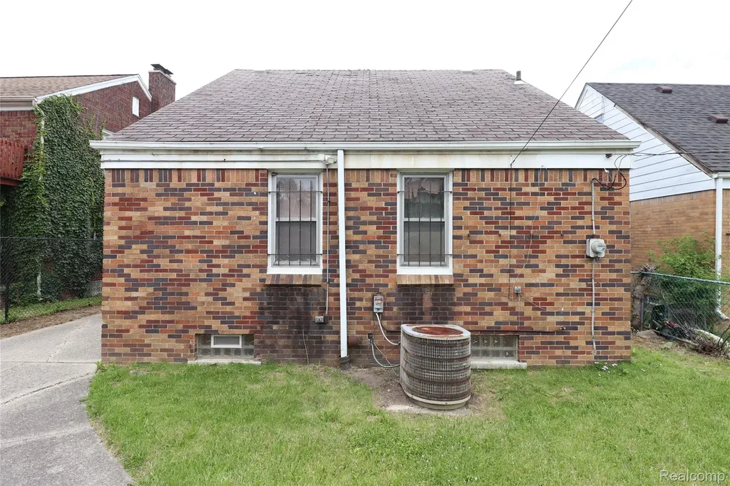 16772 Ferguson Street Detroit City MI 48235