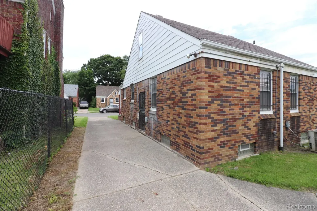 16772 Ferguson Street Detroit City MI 48235