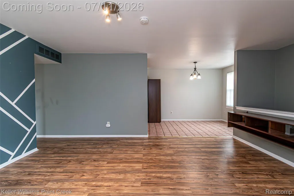 44524 N Bunker Hill Drive Clinton Charter Township MI 48038