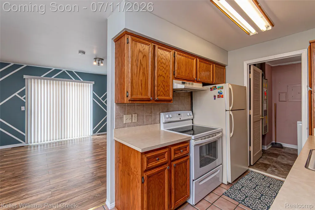 44524 N Bunker Hill Drive Clinton Charter Township MI 48038