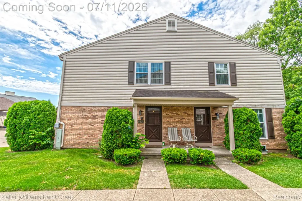 44524 N Bunker Hill Drive Clinton Charter Township MI 48038