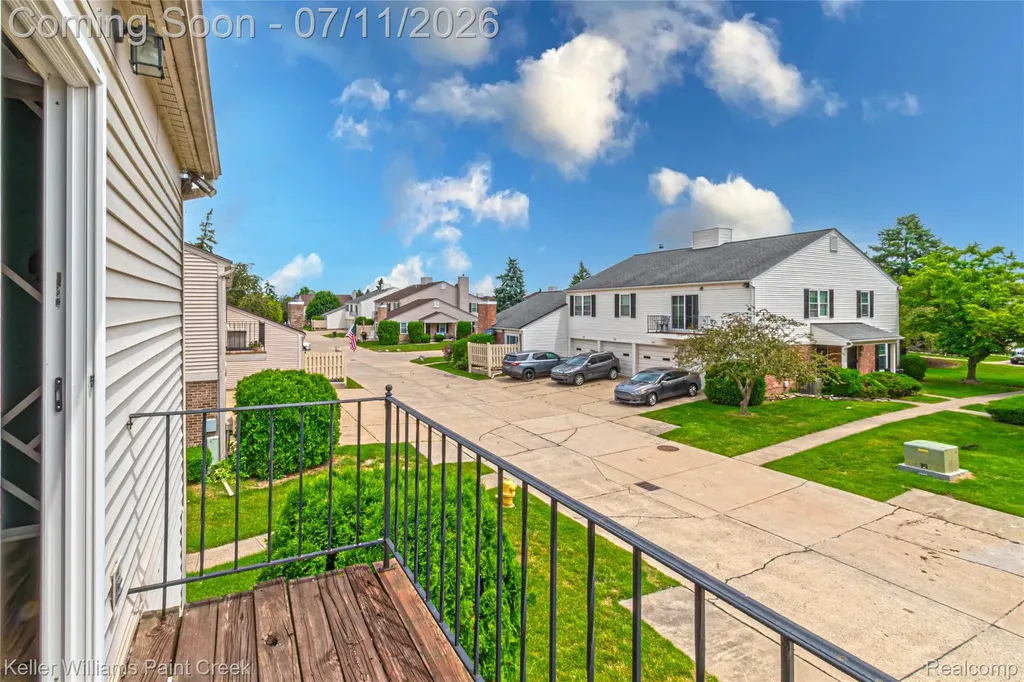 44524 N Bunker Hill Drive Clinton Charter Township MI 48038