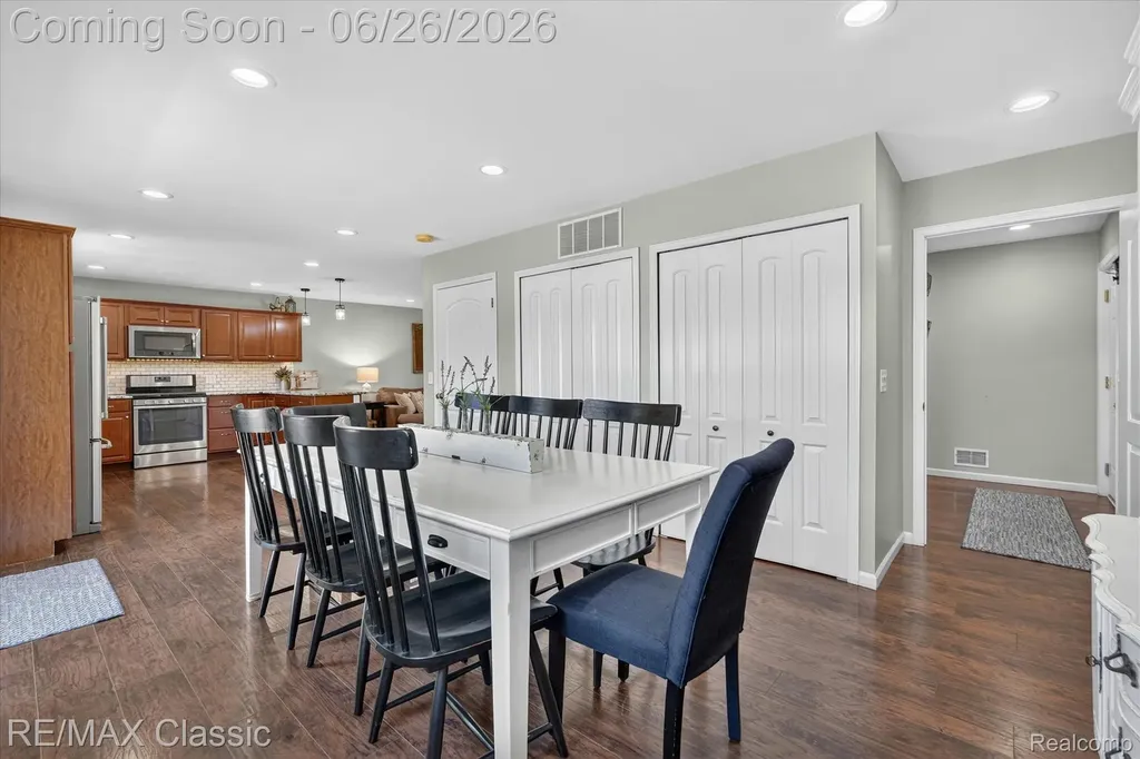 3205 N Milford Road Highland Charter Township MI 48357
