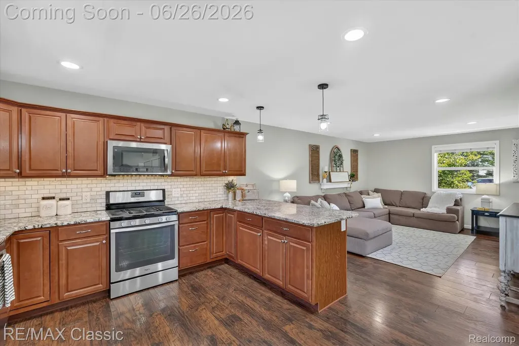 3205 N Milford Road Highland Charter Township MI 48357