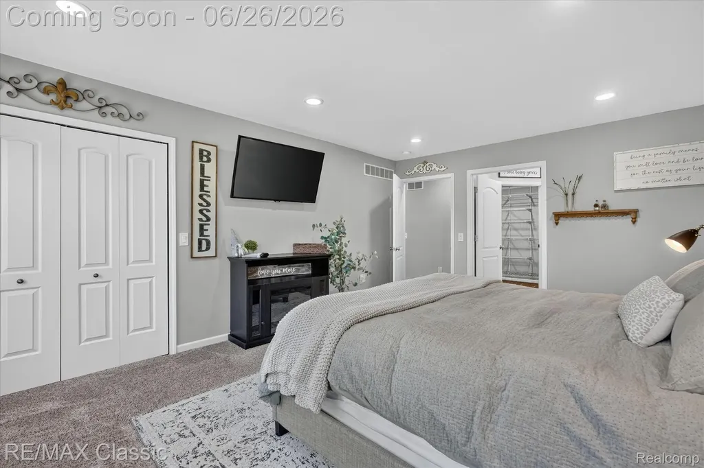 3205 N Milford Road Highland Charter Township MI 48357