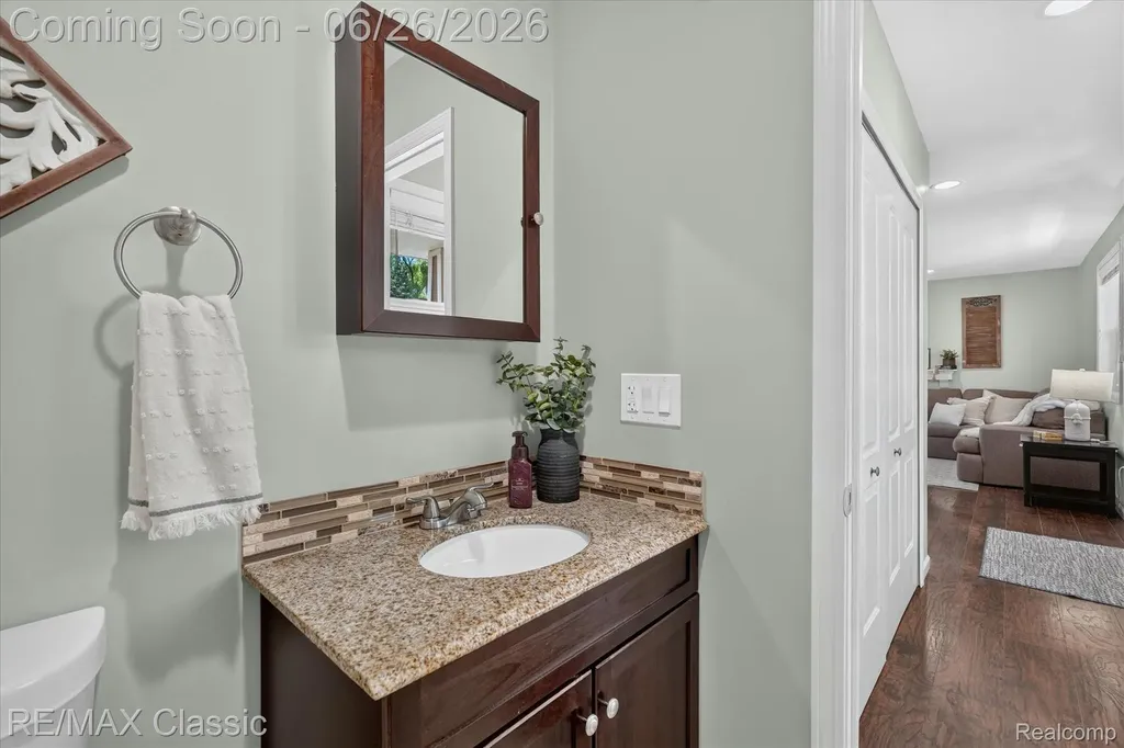 3205 N Milford Road Highland Charter Township MI 48357