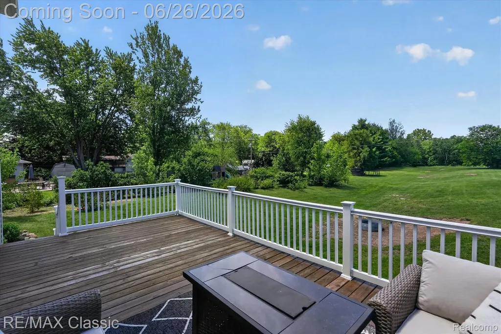 3205 N Milford Road Highland Charter Township MI 48357