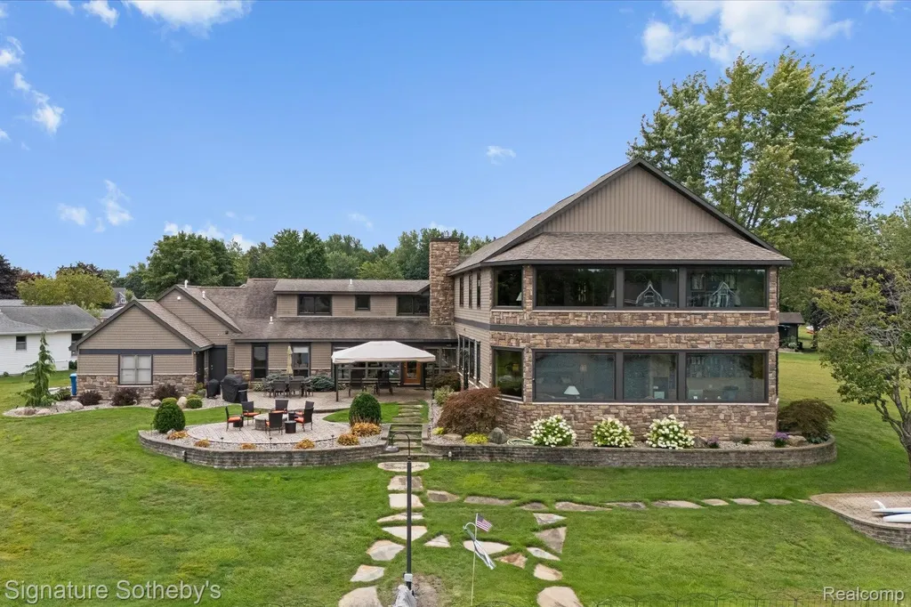 728 Blackfoot Court Kinderhook Township MI 49036