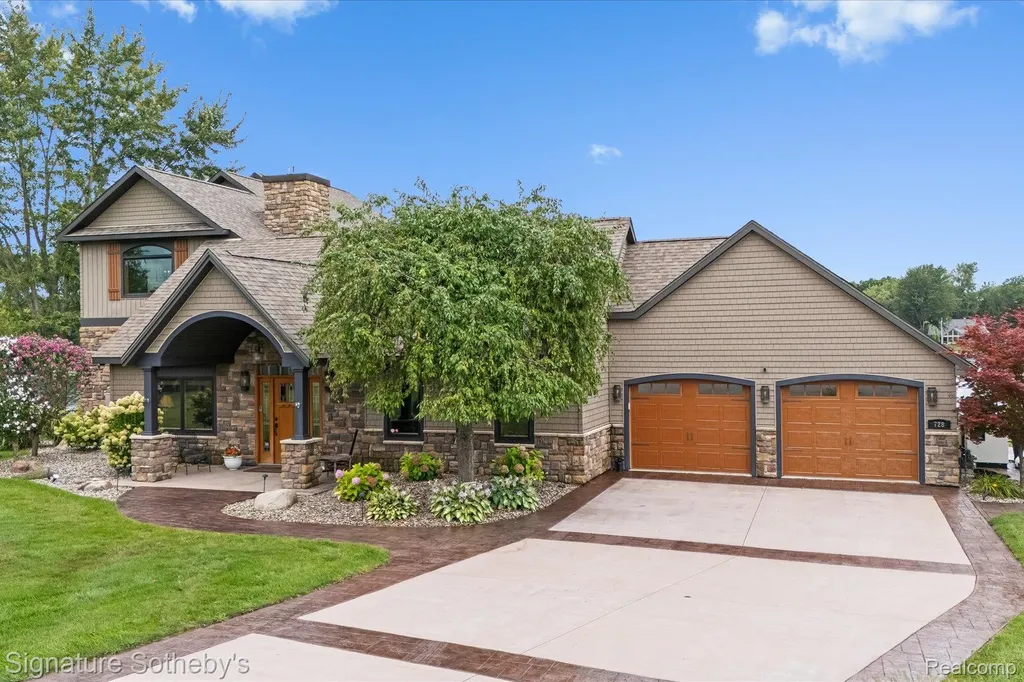728 Blackfoot Court Kinderhook Township MI 49036