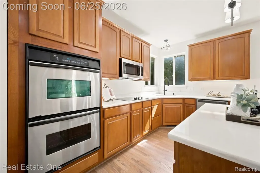3465 Everett Drive Rochester Hills City MI 48307