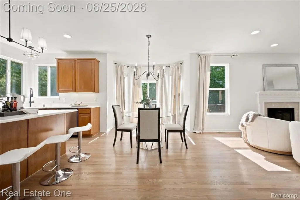 3465 Everett Drive Rochester Hills City MI 48307