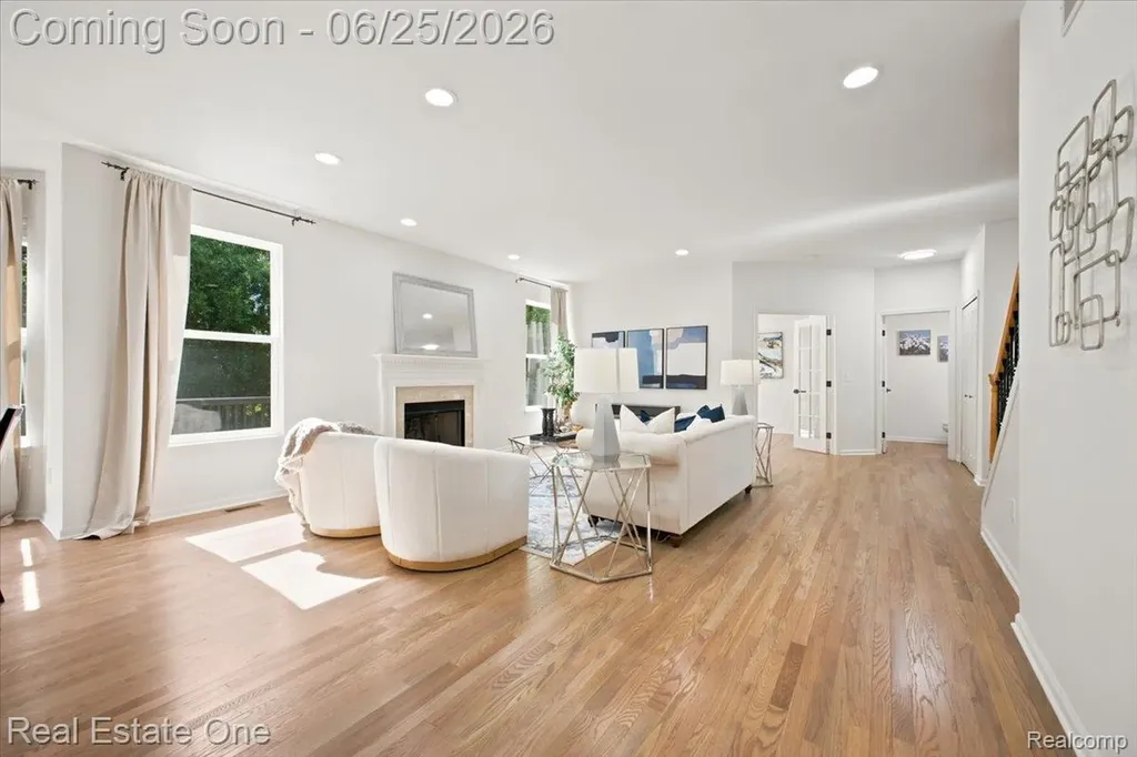 3465 Everett Drive Rochester Hills City MI 48307