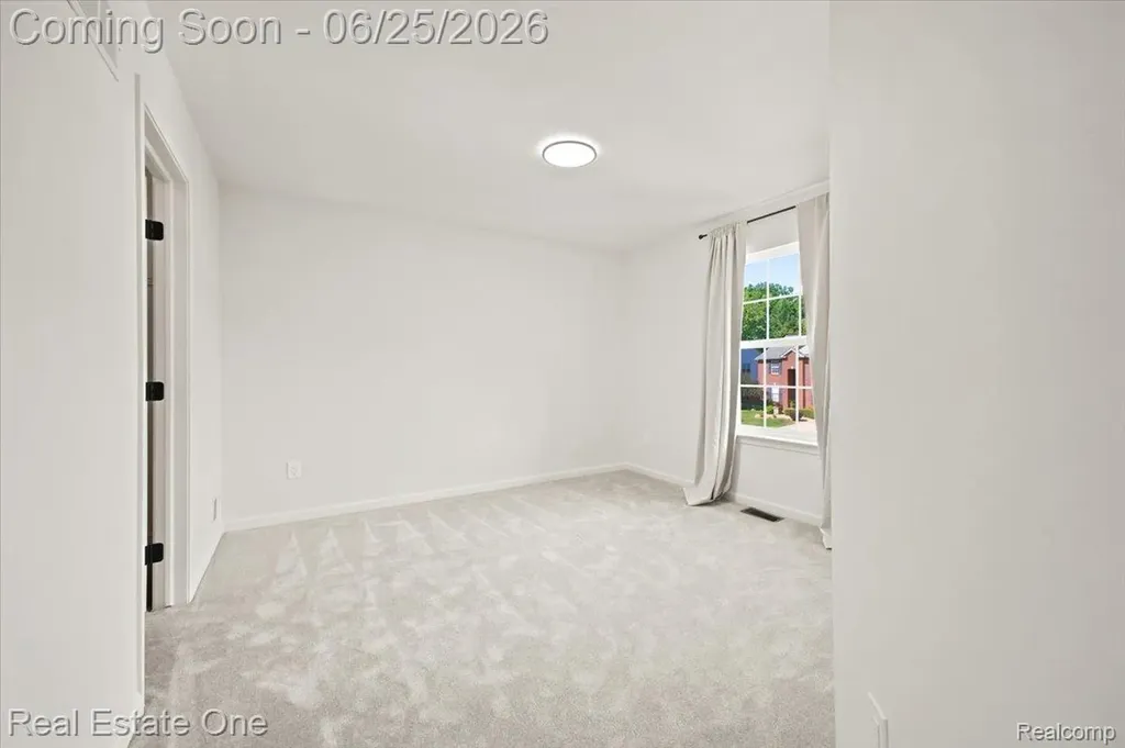 3465 Everett Drive Rochester Hills City MI 48307