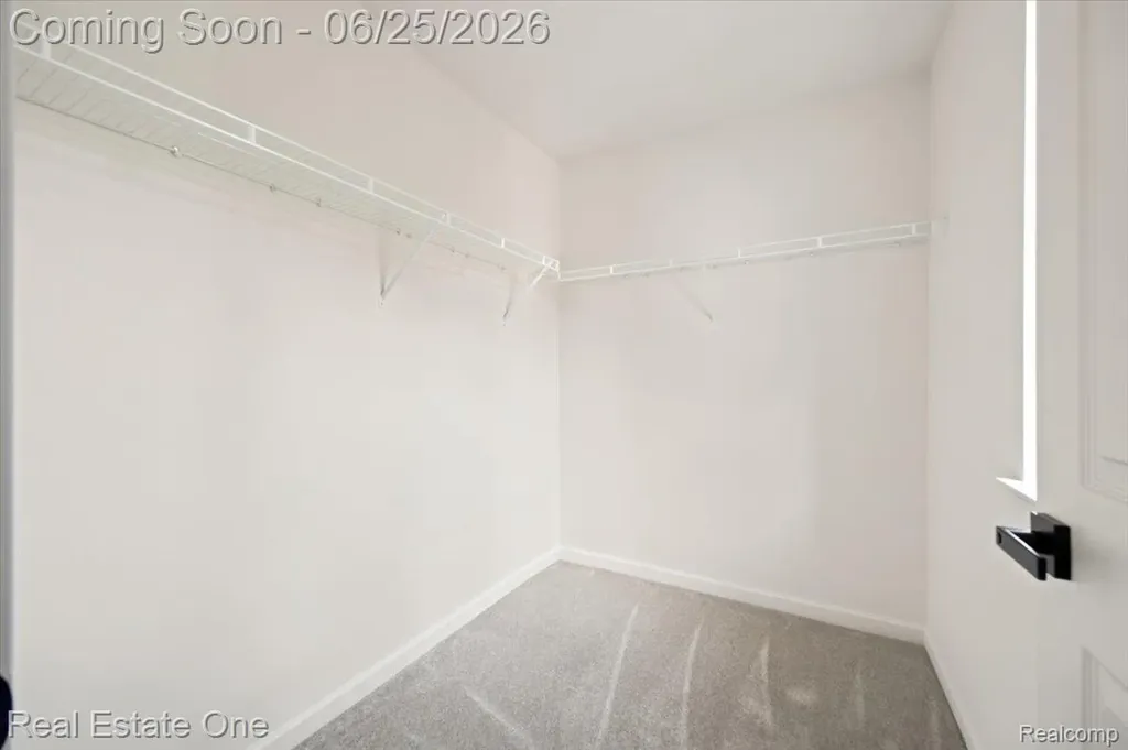 3465 Everett Drive Rochester Hills City MI 48307