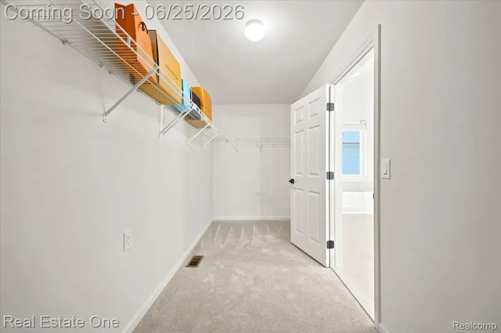 3465 Everett Drive Rochester Hills City MI 48307