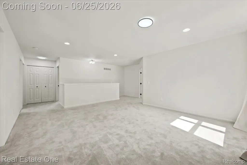 3465 Everett Drive Rochester Hills City MI 48307