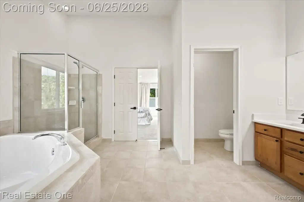 3465 Everett Drive Rochester Hills City MI 48307