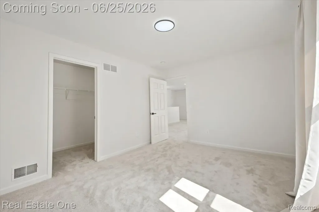 3465 Everett Drive Rochester Hills City MI 48307