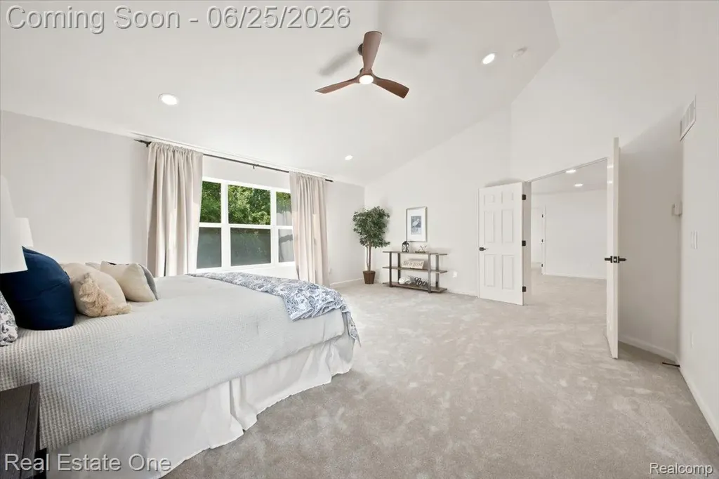 3465 Everett Drive Rochester Hills City MI 48307